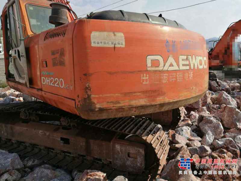 云南出售转让二手12886小时2005年斗山DH220LC挖掘机