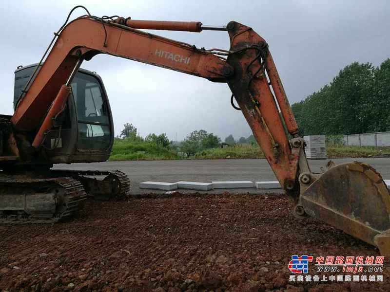 安徽出售转让二手20000小时2007年日立ZX70挖掘机