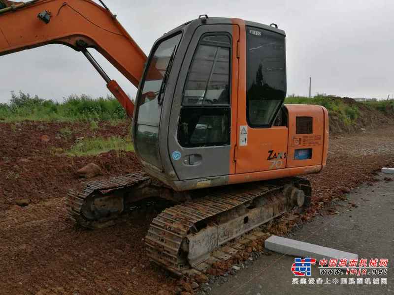 安徽出售转让二手20000小时2007年日立ZX70挖掘机