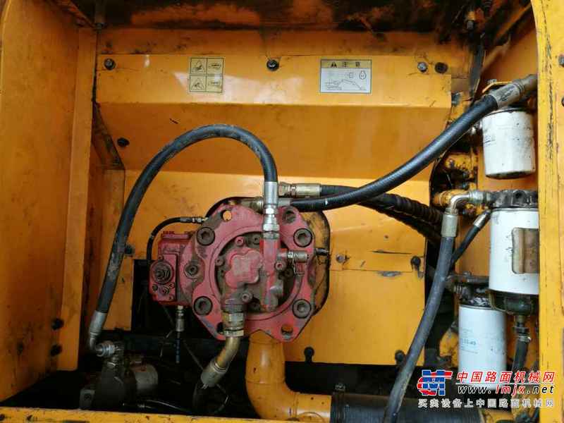江西出售转让二手7000小时2011年现代R215挖掘机