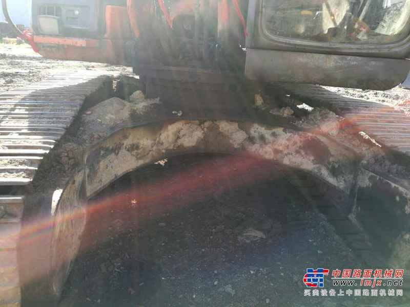 黑龙江出售转让二手15000小时2005年日立ZX270挖掘机