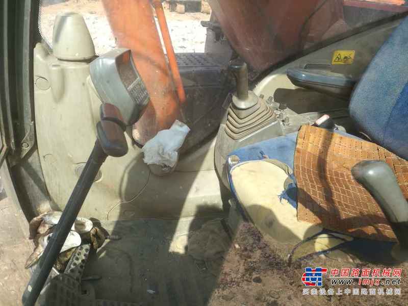 江西出售转让二手8000小时2010年日立EX220挖掘机