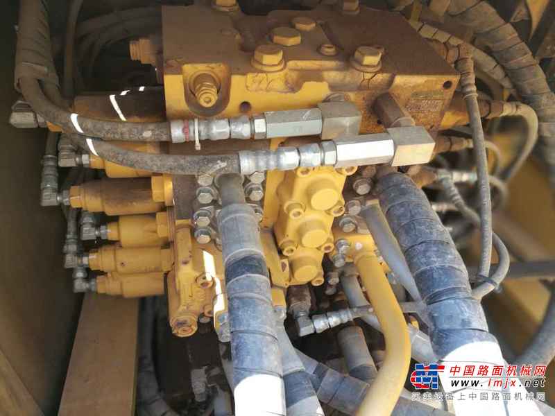 吉林出售转让二手8000小时2011年小松PC210挖掘机