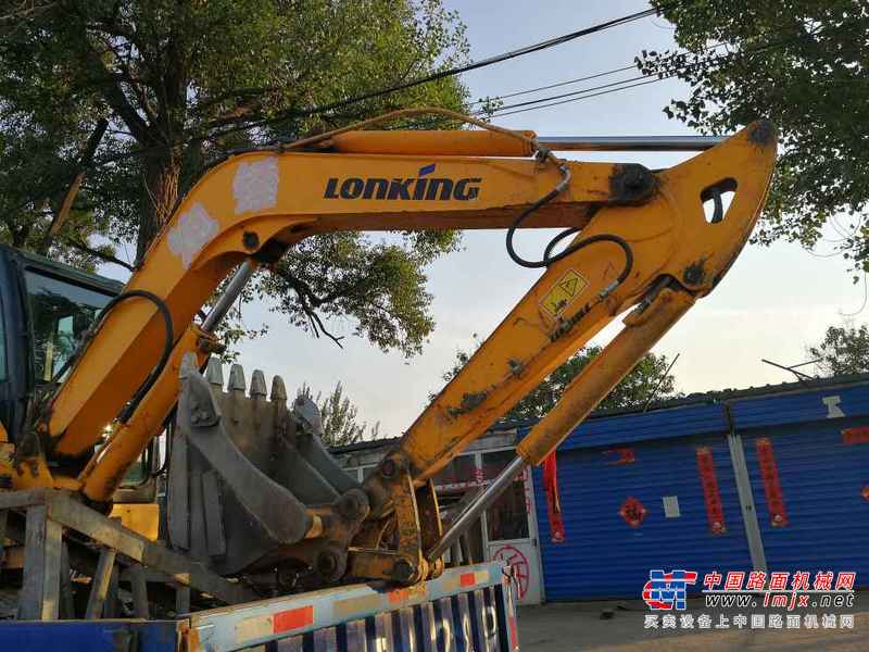 山西出售转让二手8000小时2012年龙工LG6060挖掘机