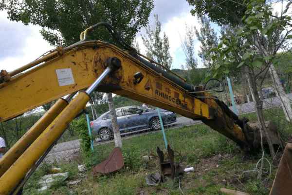 辽宁出售转让二手6000小时2010年犀牛重工XNW51360挖掘机