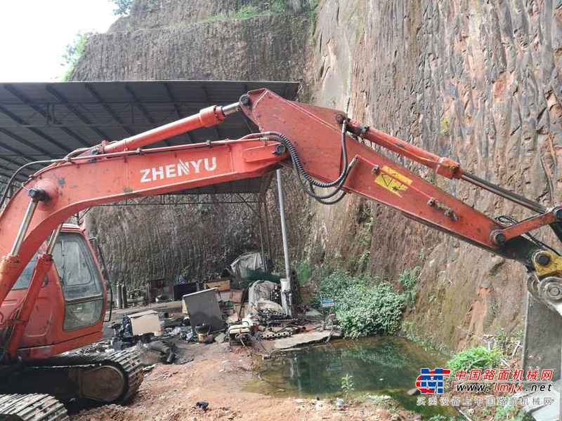 湖北出售转让二手8500小时2010年振宇ZY150挖掘机