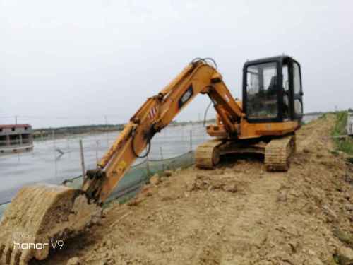 江苏出售转让二手7000小时2011年福田雷沃FR65挖掘机