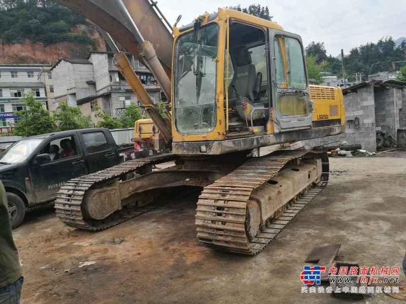 湖北出售转让二手10136小时2013年临工LG6250E挖掘机
