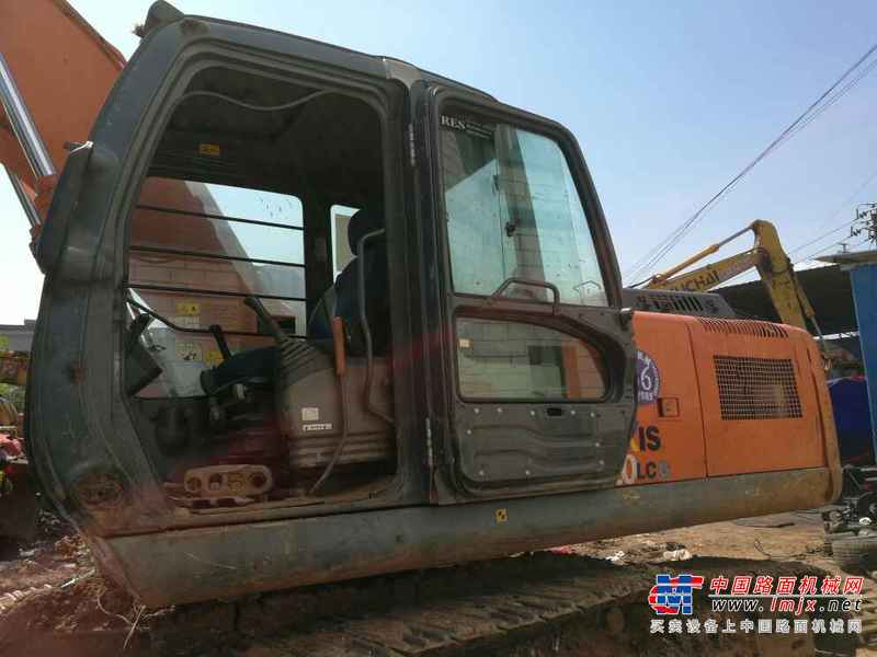 江西出售转让二手7600小时2011年日立ZX200挖掘机