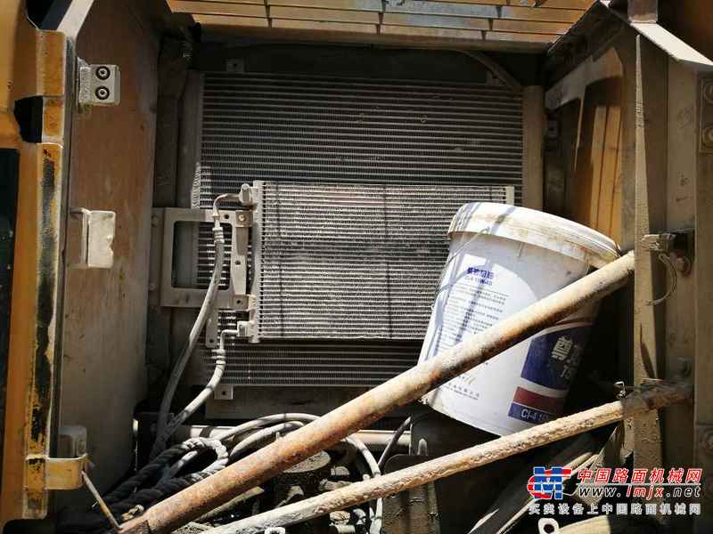 贵州出售转让二手13695小时2005年卡特彼勒320C挖掘机