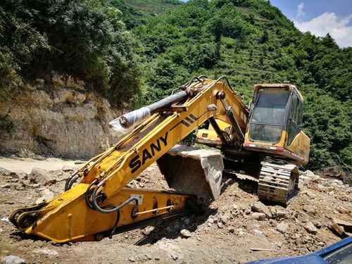 贵州出售转让二手5301小时2011年三一重工SY215C挖掘机