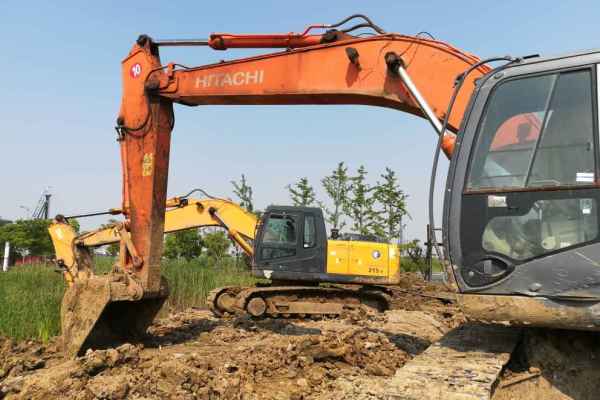 江苏出售转让二手10000小时2009年日立ZX200挖掘机