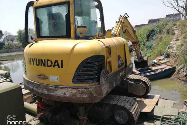 江苏出售转让二手15000小时2008年现代R60挖掘机
