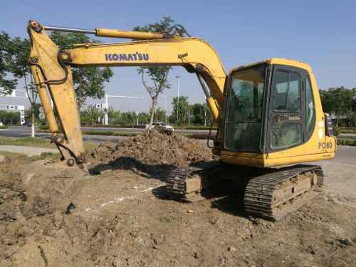 江苏出售转让二手9000小时2010年小松PC60挖掘机