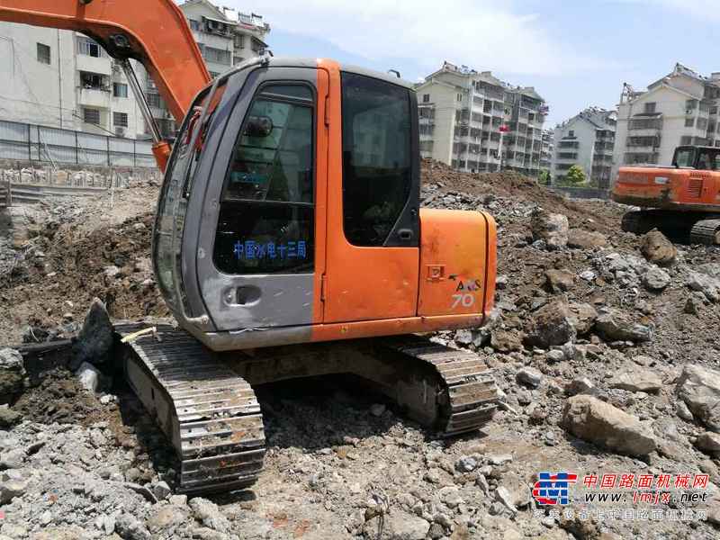 安徽出售转让二手16000小时2007年日立ZX70挖掘机