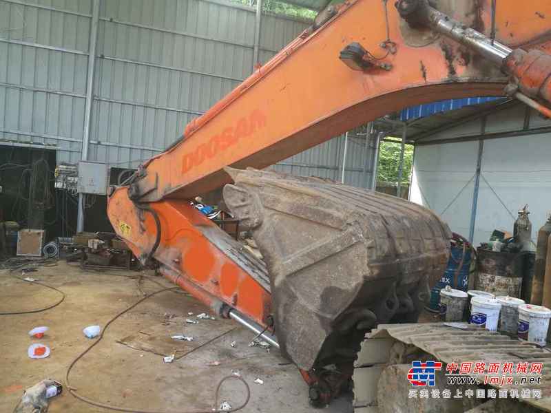 江西出售转让二手16000小时2009年斗山DH220LC挖掘机