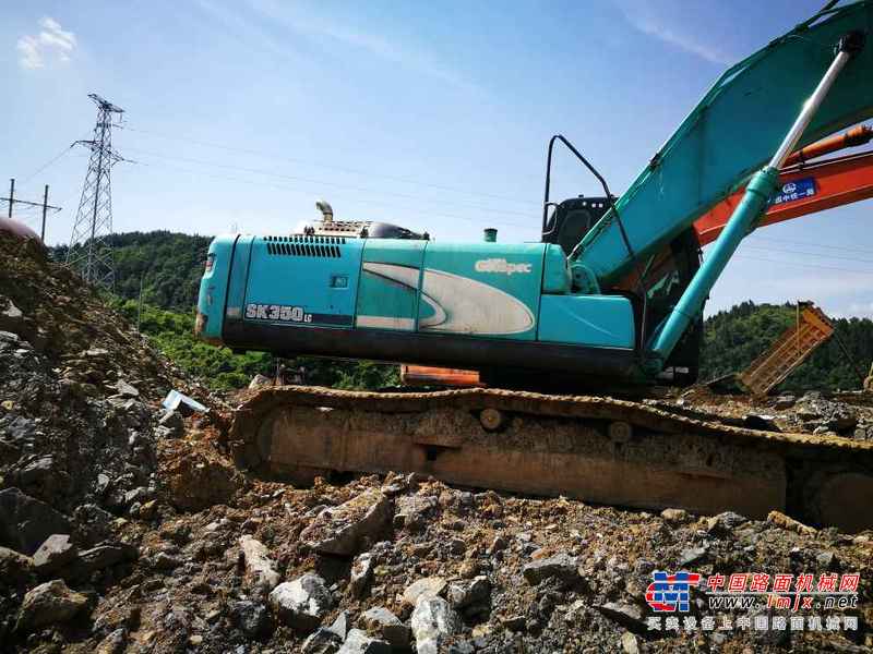 贵州出售转让二手12368小时2009年神钢SK350LC挖掘机