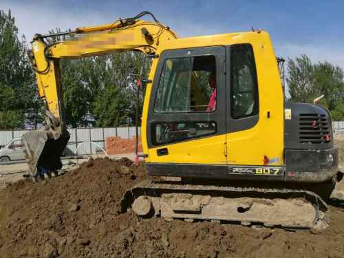 吉林出售转让二手7000小时2009年现代R80挖掘机