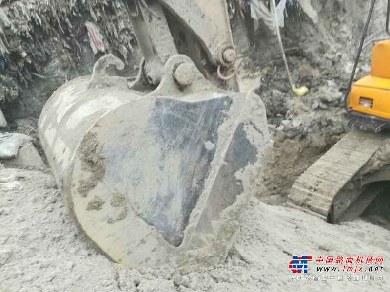 吉林出售转让二手6000小时2010年三一重工SY135挖掘机