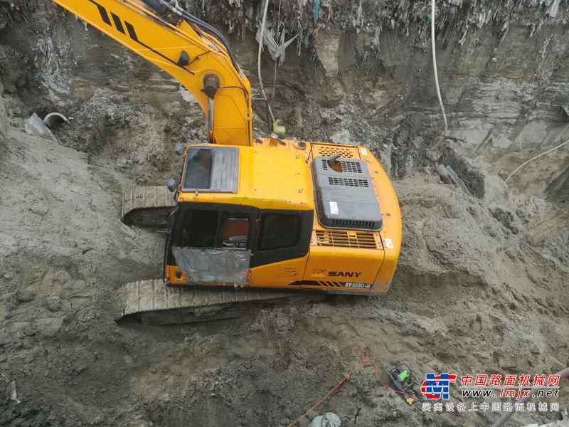 吉林出售转让二手6000小时2010年三一重工SY135挖掘机