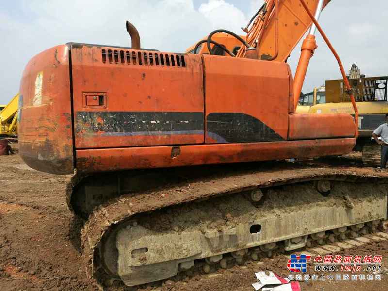 江西出售转让二手8000小时2009年斗山DH225LC挖掘机