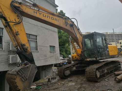 湖北出售转让二手9000小时2009年现代R225LC挖掘机