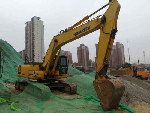 陕西出售转让二手5200小时2011年小松PC220挖掘机