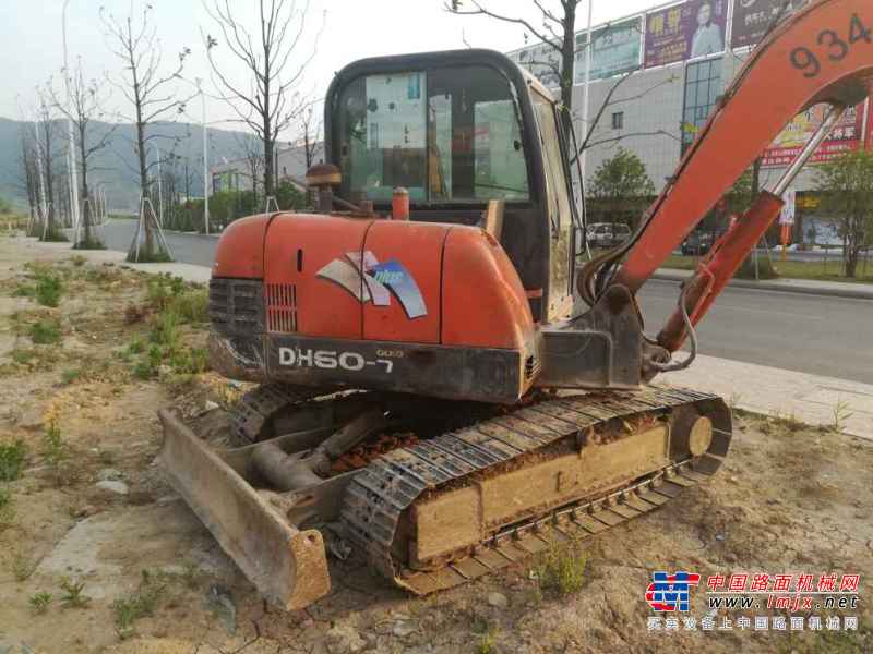 江苏出售转让二手5000小时2010年斗山DH60挖掘机