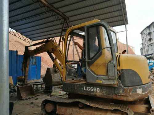 江西出售转让二手7000小时2011年临工LG660挖掘机