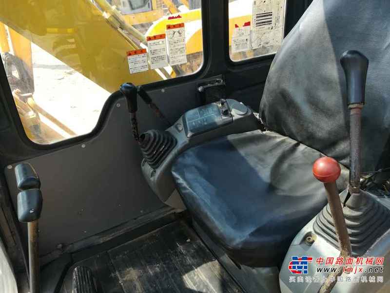 江苏出售转让二手3100小时2010年小松PC60挖掘机