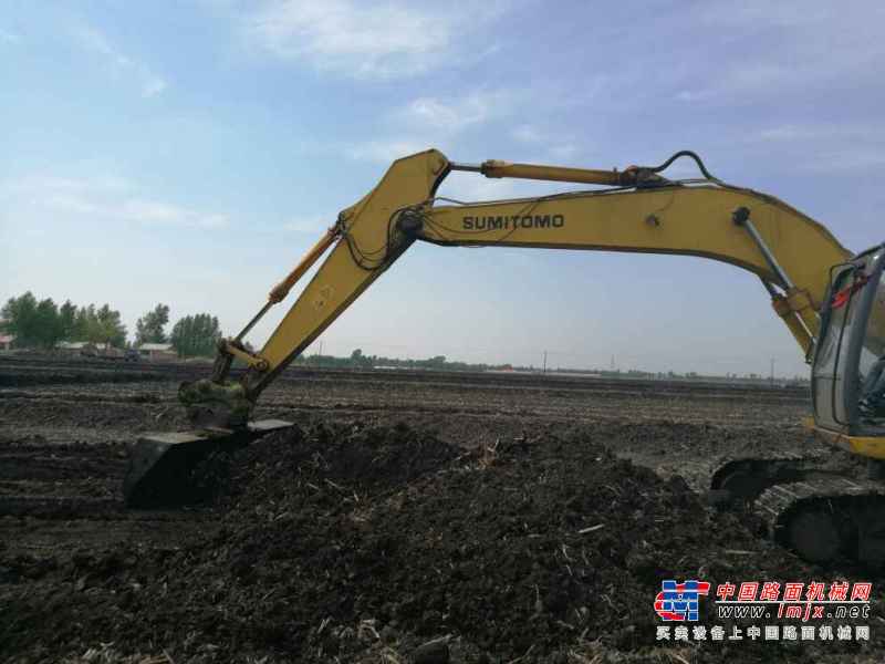 黑龙江出售转让二手8500小时2009年住友SH210挖掘机