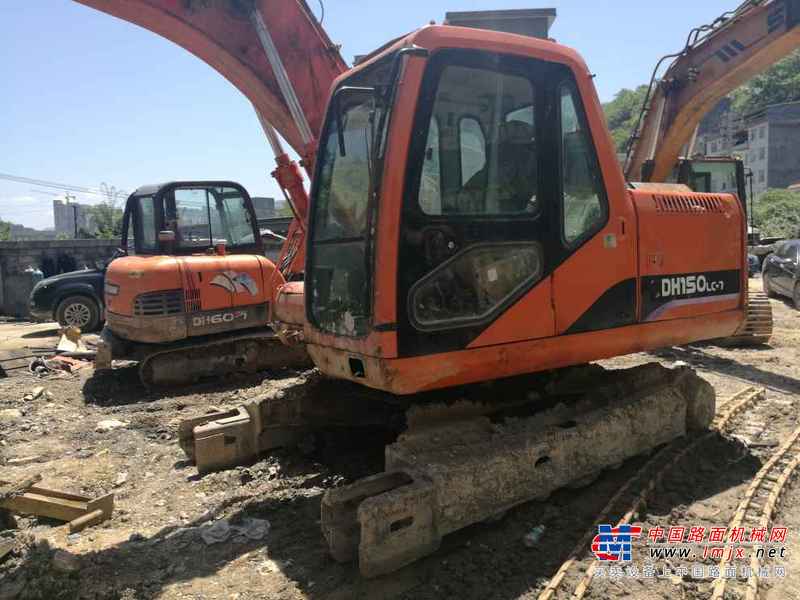 湖北出售转让二手8600小时2010年斗山DH150LC挖掘机