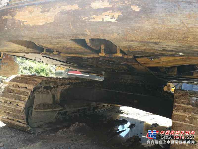 湖北出售转让二手12000小时2005年卡特彼勒320C挖掘机