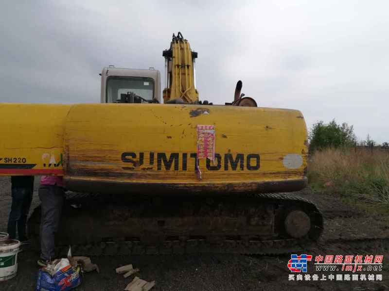 黑龙江出售转让二手10000小时2005年住友SH200Z3挖掘机