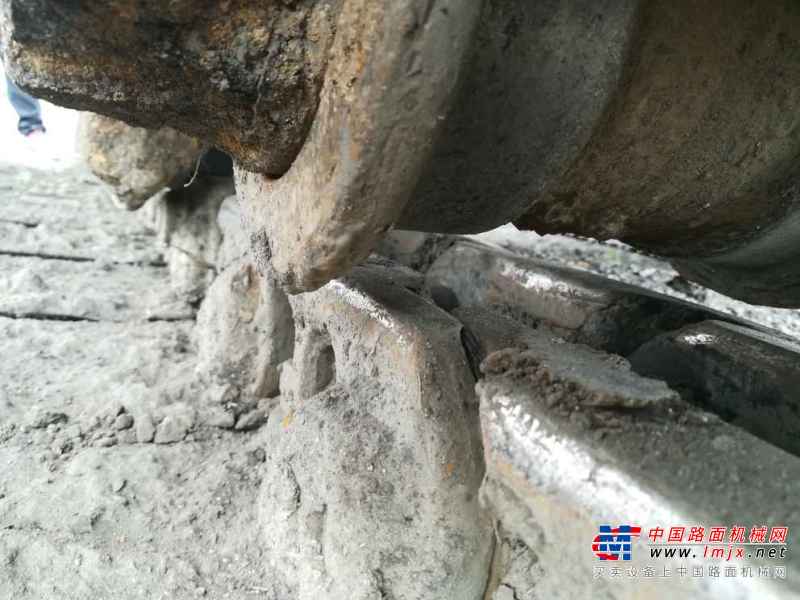 黑龙江出售转让二手10000小时2005年住友SH200Z3挖掘机