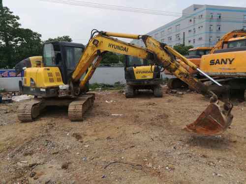江苏出售转让二手11000小时2012年现代R60挖掘机