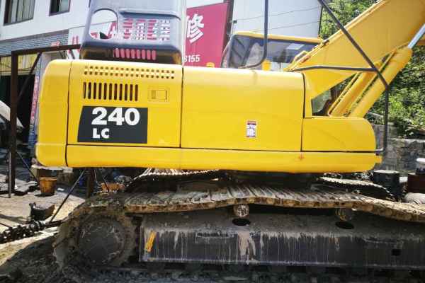 贵州出售转让二手2143小时2012年中联重科ZE230LC挖掘机