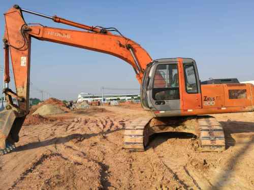 安徽出售转让二手18000小时2003年日立ZX200挖掘机