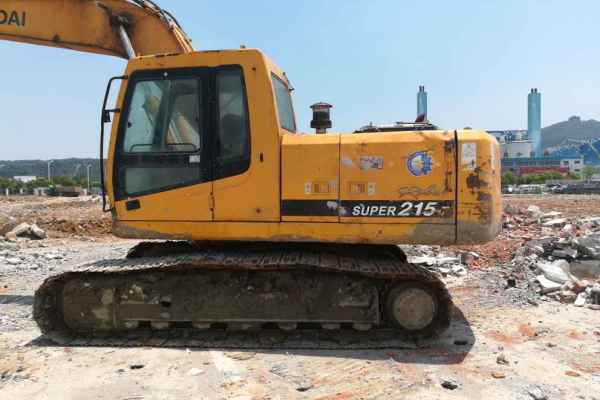 江苏出售转让二手8500小时2009年现代R215挖掘机