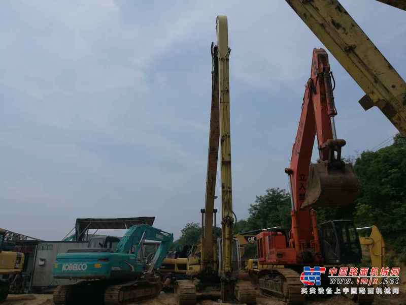 江西出售转让二手6000小时2010年住友SH240挖掘机