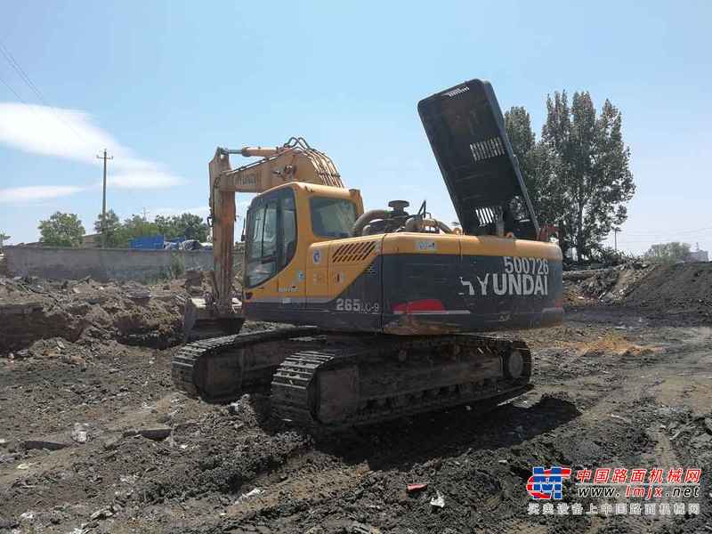 山西出售转让二手7500小时2011年现代R225LC挖掘机