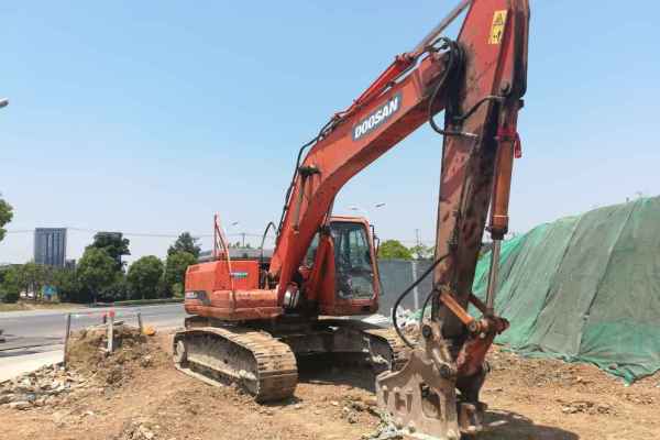 江苏出售转让二手12000小时2012年斗山DH225LC挖掘机