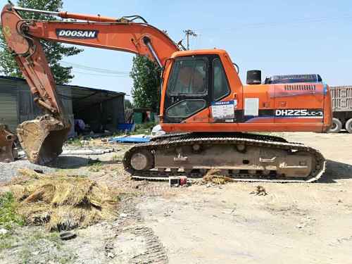 安徽出售转让二手9000小时2009年斗山DH220挖掘机