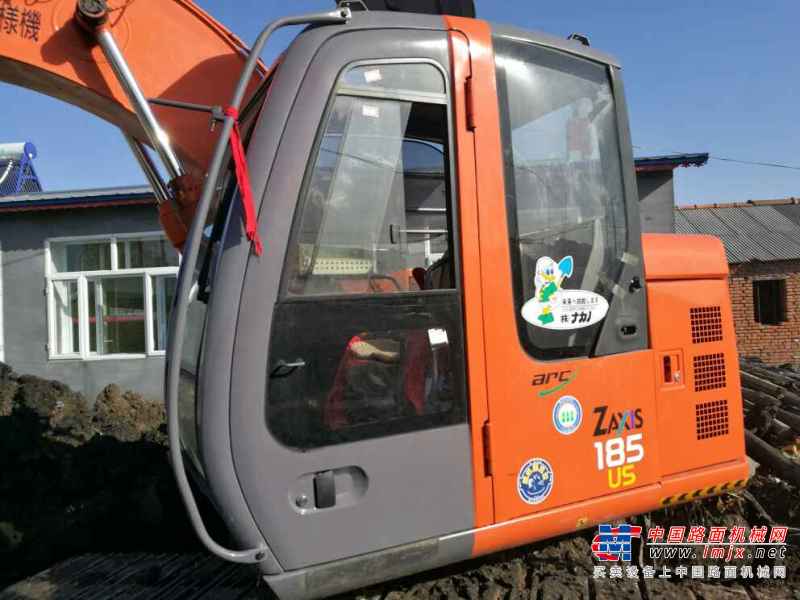 黑龙江出售转让二手2000小时2008年日立ZX135US挖掘机