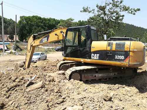 安徽出售转让二手8000小时2011年卡特彼勒320D挖掘机