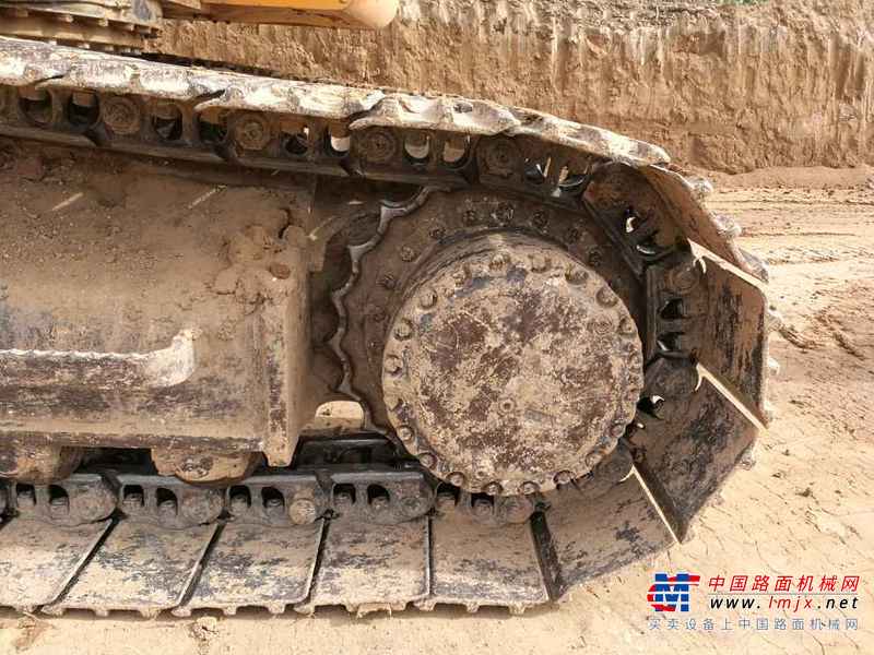 陕西出售转让二手7000小时2010年龙工LG6215挖掘机