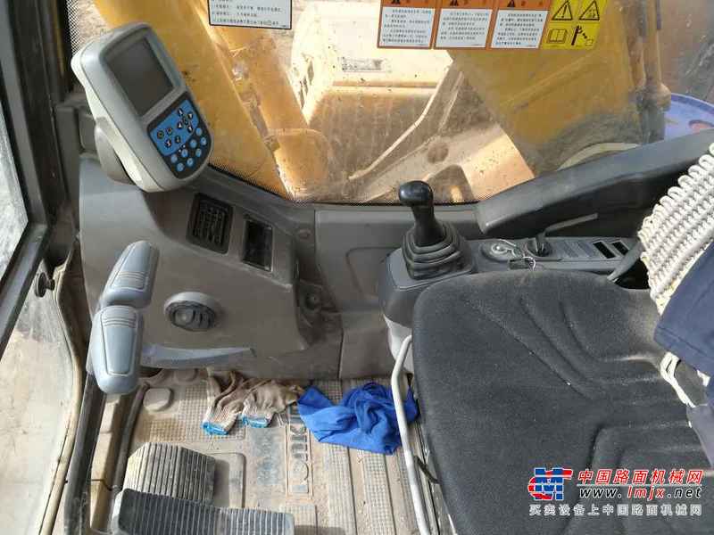 陕西出售转让二手7000小时2010年龙工LG6215挖掘机