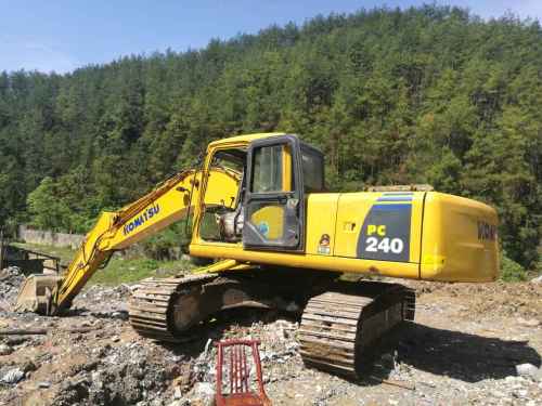 湖北出售转让二手12000小时2009年彭浦SW210LC挖掘机