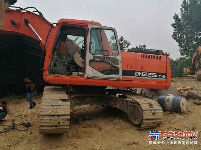 山东出售转让二手9865小时2009年斗山DH225挖掘机