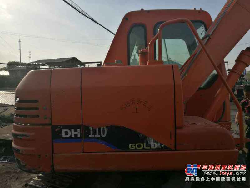 黑龙江出售转让二手8000小时2010年斗山DH80GOLD挖掘机